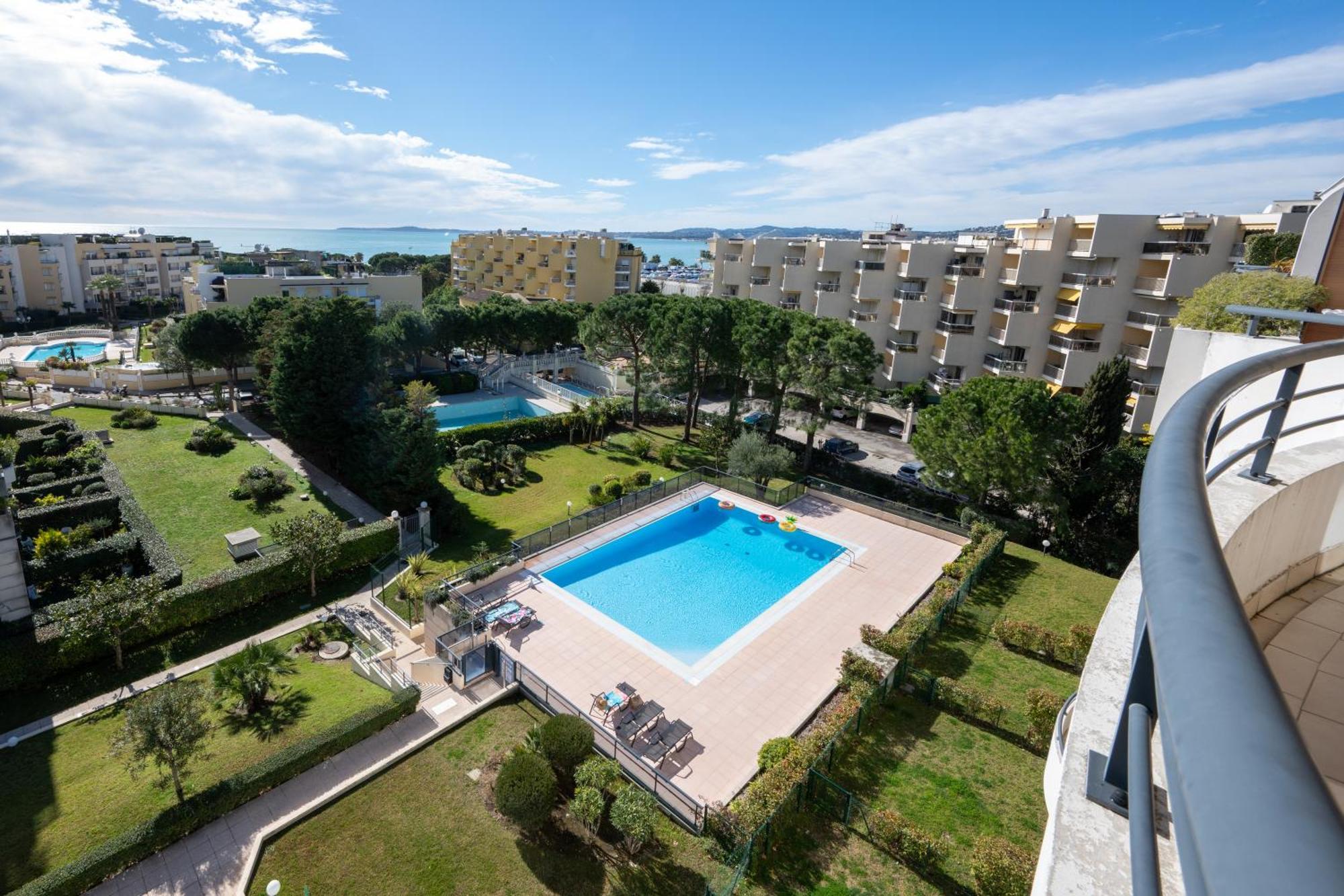 Nemea Appart Hotel Le Lido Cagnes Sur Mer Εξωτερικό φωτογραφία
